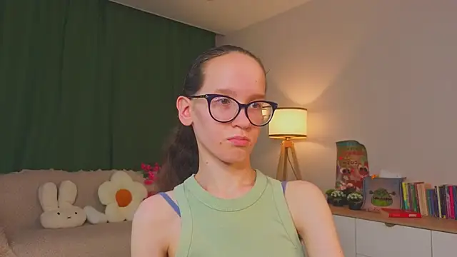 BettyBrowni webcam