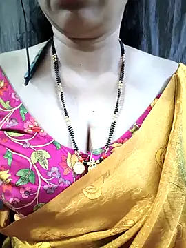 bhuvana_555 webcam