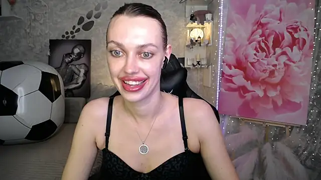 NickyAdamidi webcam