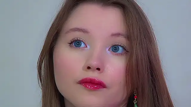 KeiraAsti webcam