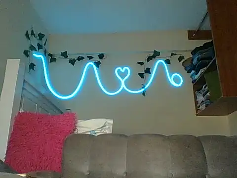 Velvet_peach webcam
