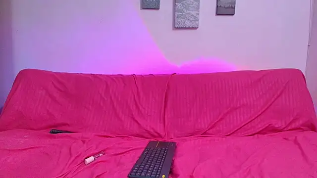 Nikki__uwu webcam