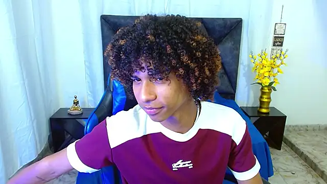 angelll18_ webcam