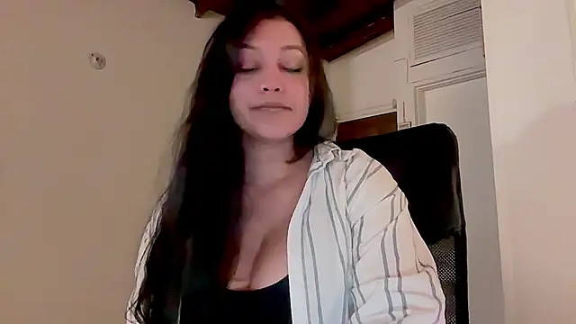 MarcellaGriffin webcam