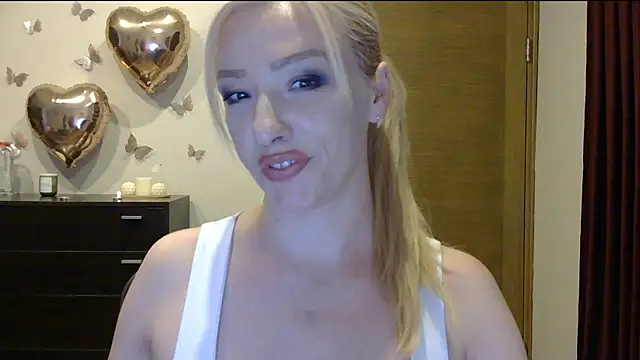 Wild_Silk_Desire webcam