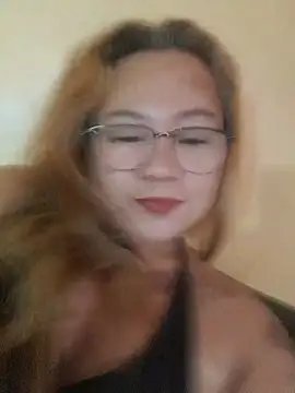 loriepinay46 webcam