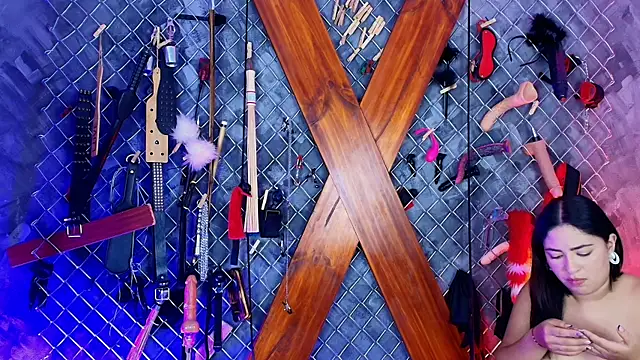 Mistress_lexi_bdsm webcam