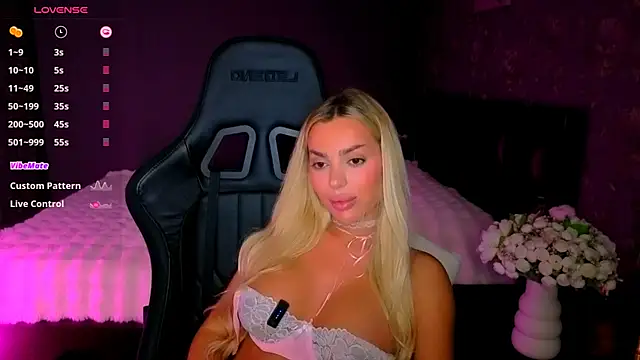 Ayla__Demir webcam