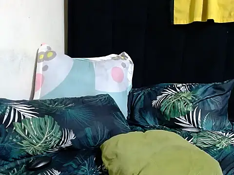 creamyslender23 webcam