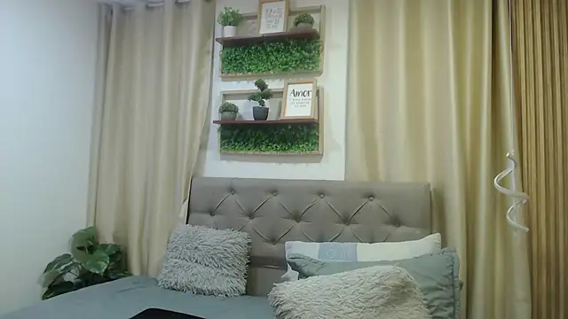 sasi_luna webcam