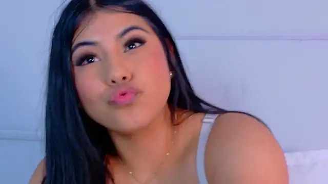 VioletBloomm live sex cam