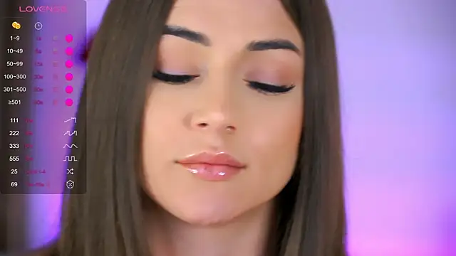 AishaSins webcam