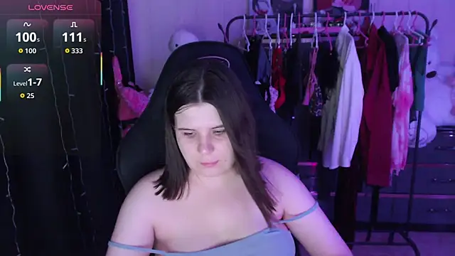 AmyVibess webcam