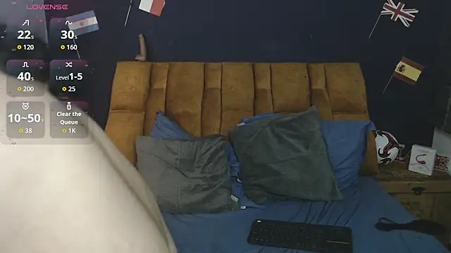 KendraaSimons webcam