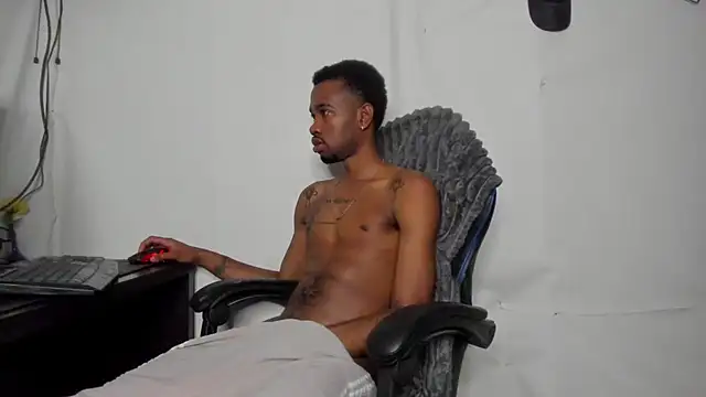 Kofi_exotic_2 webcam