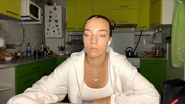 TanyaSavela webcam