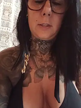 Your_DirtyDoll webcam