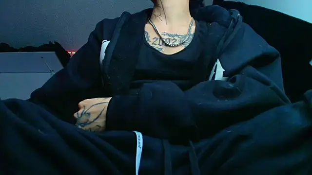 Anhony_Muscle webcam