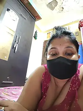 Curvy_Trisha