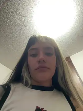 Sara_92 webcam