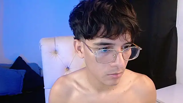 noah_millerx webcam