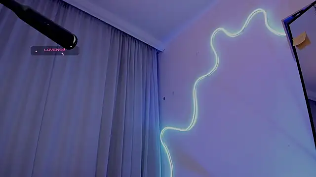 Sara_Foxx1 webcam