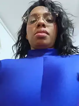 lia_mariana webcam