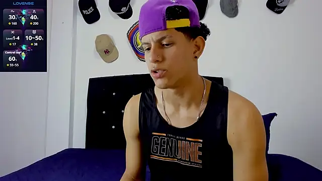 theo_bigcock_ webcam