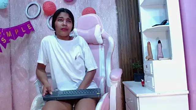 _QueenMarilyn webcam