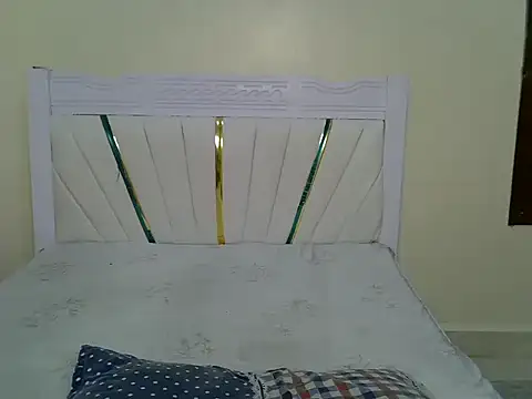Petiteblossom webcam