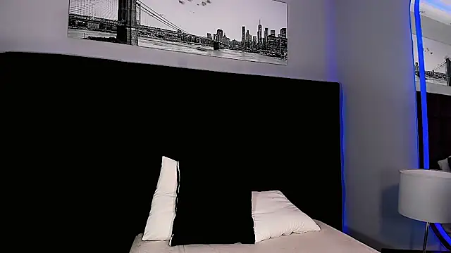 Kornylovee webcam