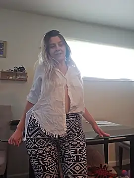 ScarletCallings_420 webcam