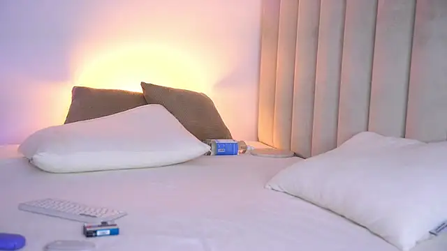 AishaSins webcam