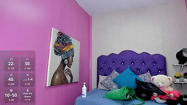 Mara_Summerr webcam