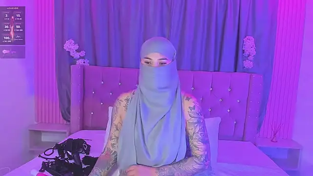 Nayla-Mouna webcam