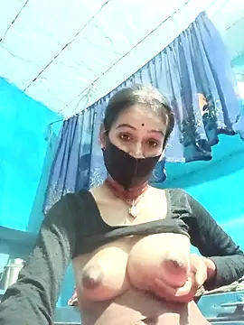 Nandani-758 webcam