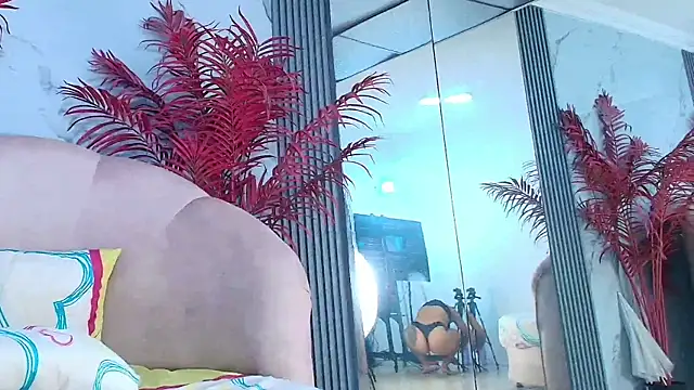 KatiiaVega webcam