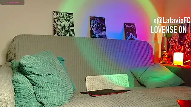 Midnighter_ webcam