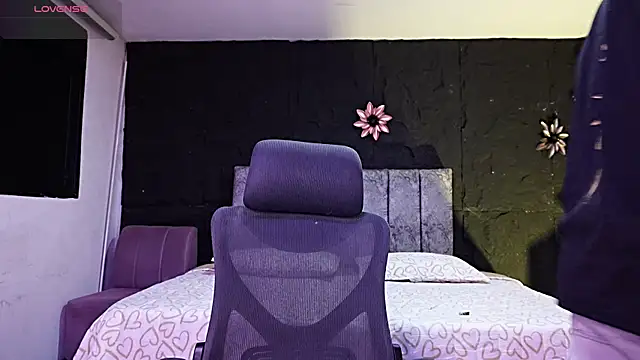 LiamDeep webcam