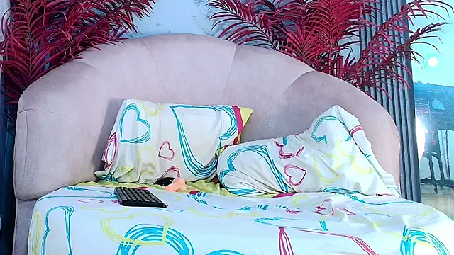 KatiiaVega webcam