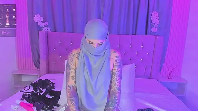 Nayla-Mouna webcam