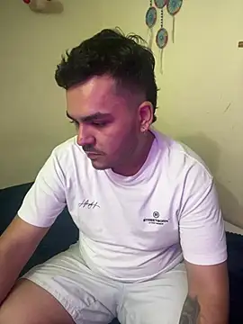 LatinBearX webcam
