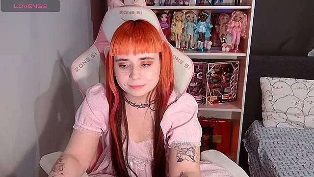 Naomi_Storm webcam