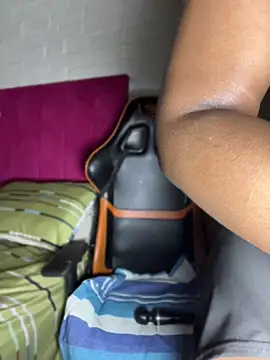QUEEN_NOBUHLE_FEMDOM_777 webcam