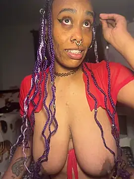 Lunalovesyou8 webcam
