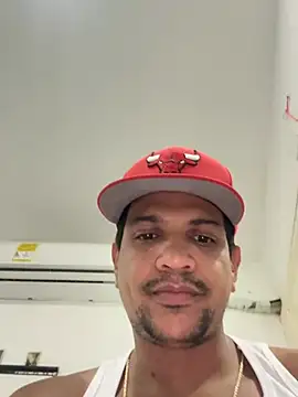 bigdick211292 webcam
