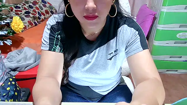 Filipina_Desire webcam