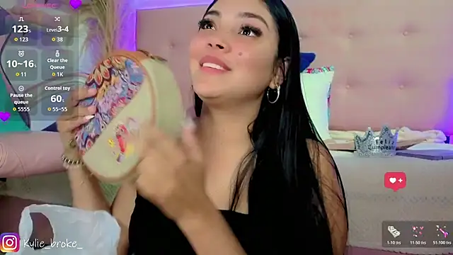 Kylie_brokee webcam