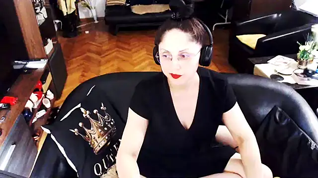 imperatriza - Imperatriza's free webcam - UK Sex Cams