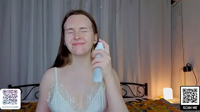 bae_cake_ webcam